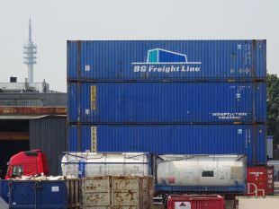 Shipping container - Port of Rotterdam - 2017